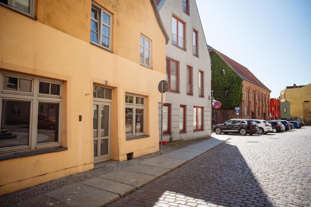 London Buck Apartment Stralsund Bagian luar foto